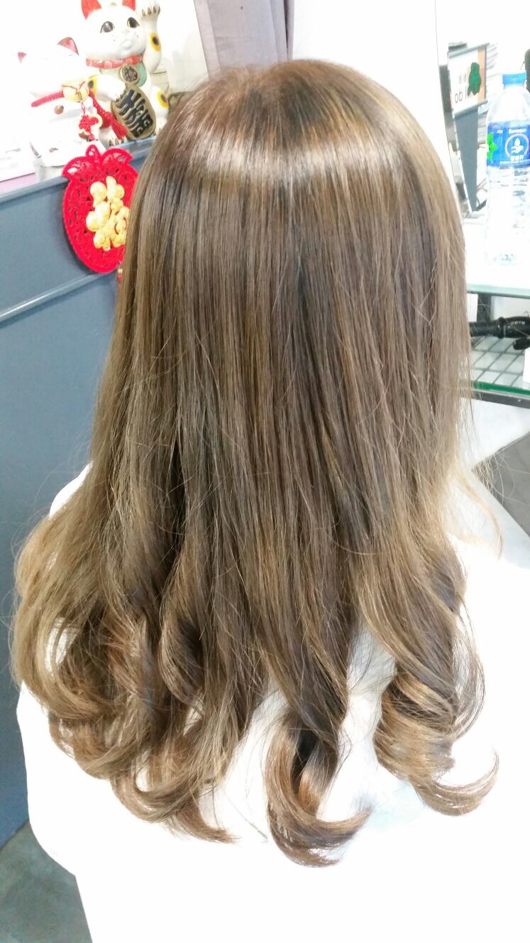 作品參考 / 最新消息:全店定時消毒, 空間寬闊, 安心享受髮型服務 ❤
